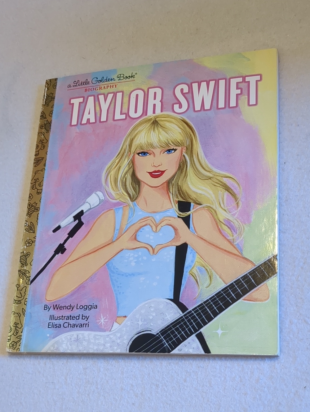 Taylor Swift A Little Golden Books Biography By Wendy Loggia